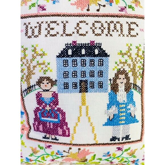 Cross Stitch Throw Pillow Vintage Colonial Style Welcome Lace Fringe 14 x 14 - Picture 6 of 7